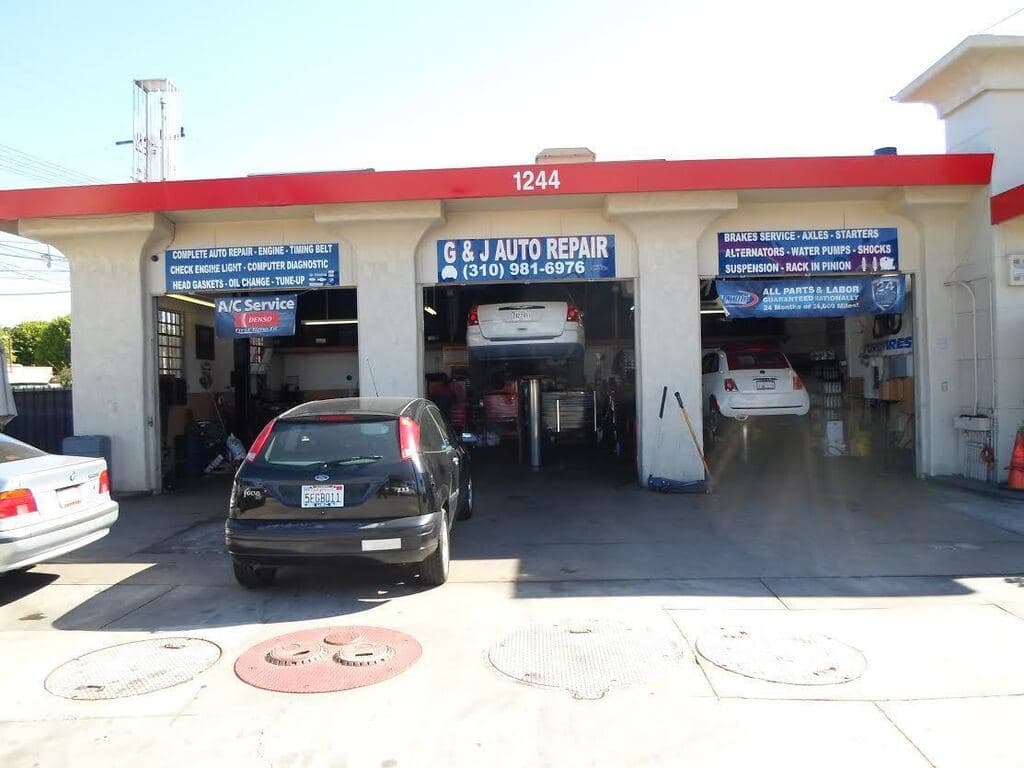 G & J Auto Repair Shop exterior