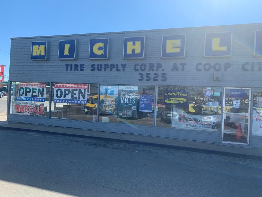 Co-Op City Tire & Auto workshop