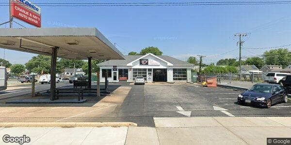 Charlie & Ray's Auto Repair exterior