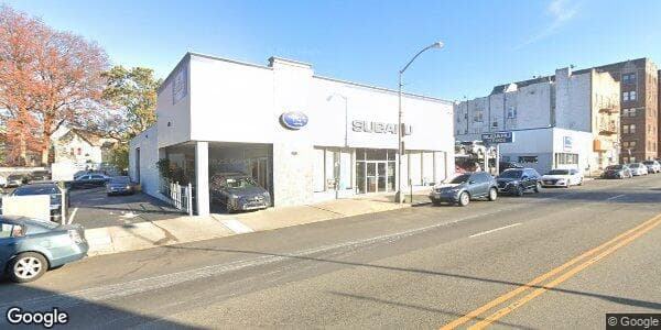 Lynnes Subaru exterior
