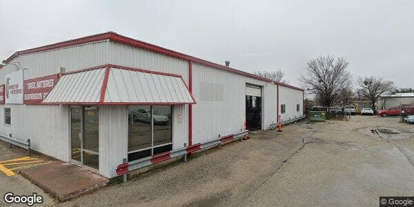 Quik's Oil Change + Car Care exterior
